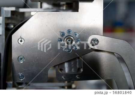 組立作業 56801840