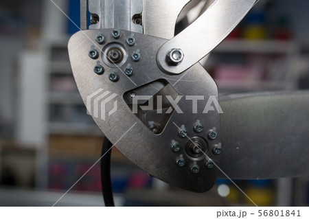 組立作業 56801841