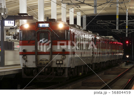 磐越西線キハ40・47（新新潟色／4両） 56804459