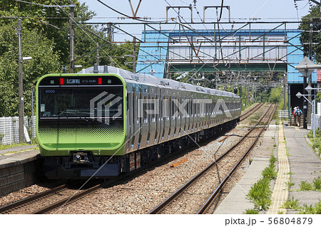 新潟県内で試運転を行う、山手線E235系 56804879