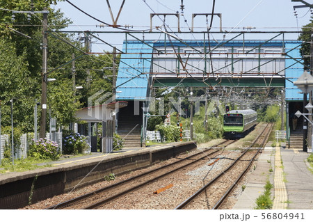 新潟県内で試運転を行う、山手線E235系 56804941
