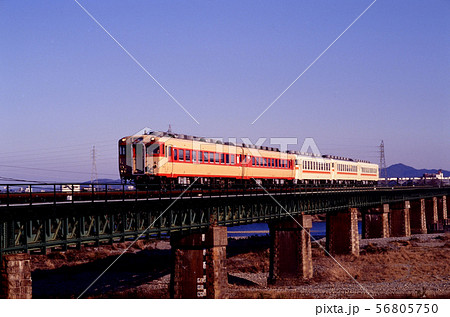 1995年　冬晴れの参宮線を行くキハ58系快速みえ5両 56805750