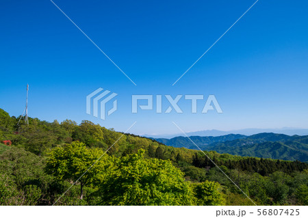 美の山公園　　周辺の山々赤城山　日光連山　東秩父方面山並み 56807425