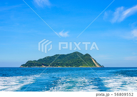 夏の玄界灘地島【福岡県宗像市】 夏の玄界灘地島【福岡県宗像市】 56809552