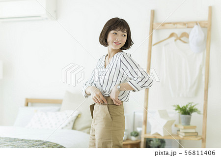 ビジネスウーマン ビジネスウーマン 56811406