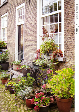 Buildings and garden of the Beguinage in Breda, 56812663