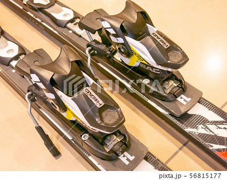 スキー板 56815177