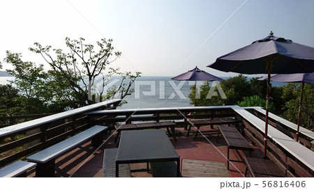 海沿いのカフェ3 56816406