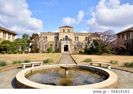 神戸女学院岡田山キャンパス　総務館（重要文化財） 56819162