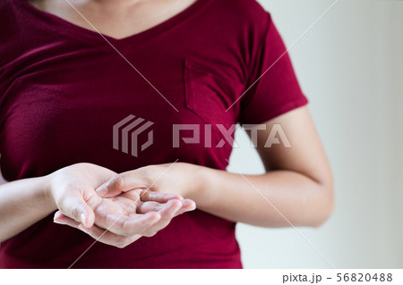 woman wrist arm pain long working. office syndrome 56820488