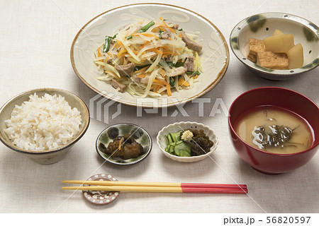 青パパイヤイリチー定食 青パパイヤイリチー定食 56820597