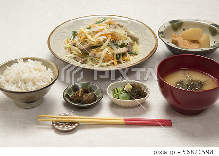 青パパイヤイリチー定食 青パパイヤイリチー定食 56820598