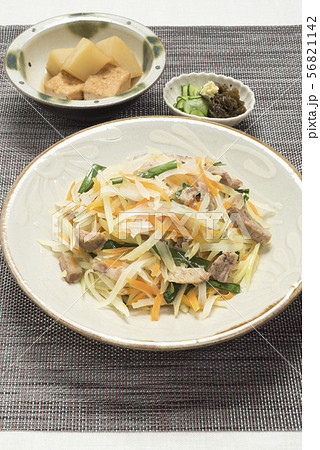 青パパイヤイリチー定食 56821142