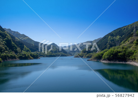 浦山ダム　上流景色　さくら湖　秩父市 56827942