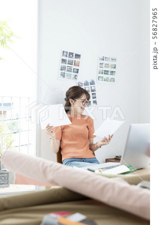女性 ビジネス アパレル 服飾 コンセプト 企画 チェックする コンセプト カジュアルビジネス 女性 ビジネス アパレル 服飾 コンセプト 企画 チェックする コンセプト カジュアルビジネス 56827965