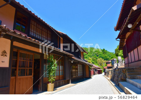 吹屋 ベンガラの千枚の町並み 吹屋 ベンガラの千枚の町並み 56829464