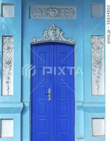 Old wooden door. 56834602