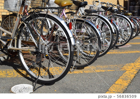 自転車置き場 56836509