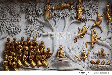 釈迦の生涯・成道・タイチェンマイWat Chainmongkon本堂外壁レリーフ 56836661