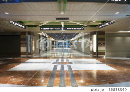 早朝の名古屋栄地下街 早朝の名古屋栄地下街 56838349