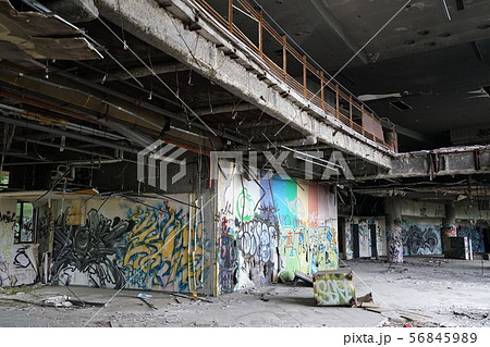 廃墟　ホテル　ラ・レインボー　内部　横撮り 56845989
