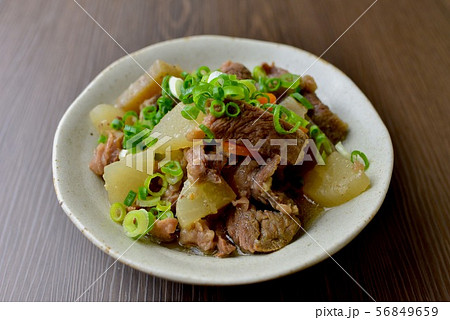 牛すじ煮込み 56849659