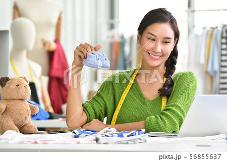 Young Asian woman entrepreneur Young Asian woman entrepreneur 56855637