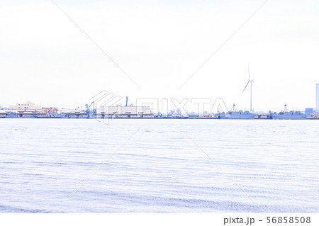 横浜（夏） 56858508