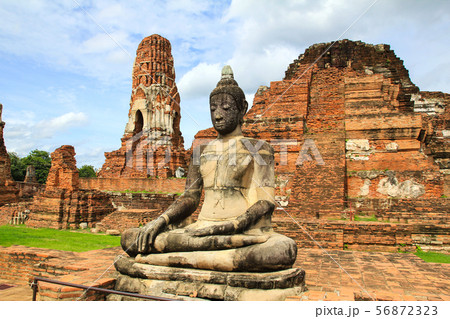 Wat Mahathat in Ayutthaya Historical Wat Mahathat in Ayutthaya Historical 56872323