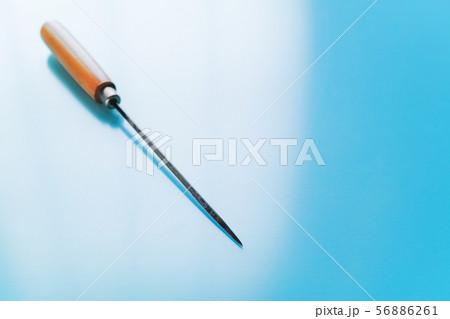 使用感のある汚れた千枚通し 56886261