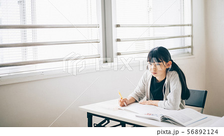 女の子 塾 勉強 女の子 塾 勉強 56892124