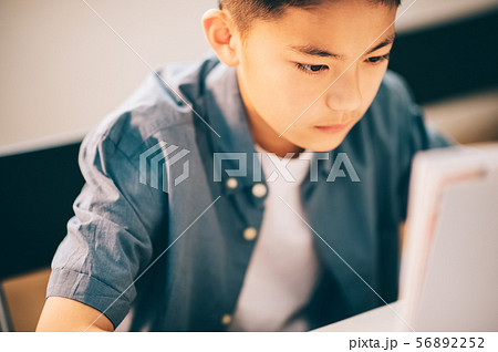 男の子 小学生 勉強 男の子 小学生 勉強 56892252