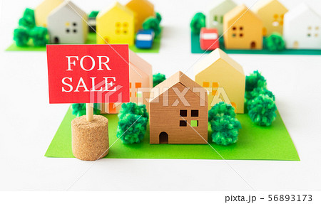 FOR SALE 不動産 売却 物件 住宅街 FOR SALE 不動産 売却 物件 住宅街 56893173