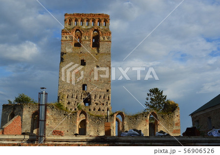 Architecture of an ancient castle Architecture of an ancient castle 56906526