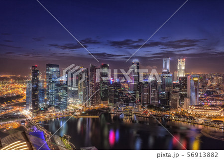シンガポール・マリーナベイサンズからの夜景 シンガポール・マリーナベイサンズからの夜景 56913882