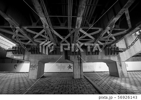 落橋防止装置 エネルギー吸収機能 地震 緩衝チェーン 橋げた 落橋防止装置 エネルギー吸収機能 地震 緩衝チェーン 橋げた 56926143