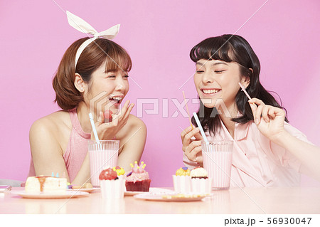 女子会　ティータイム　パステルピンク 56930047