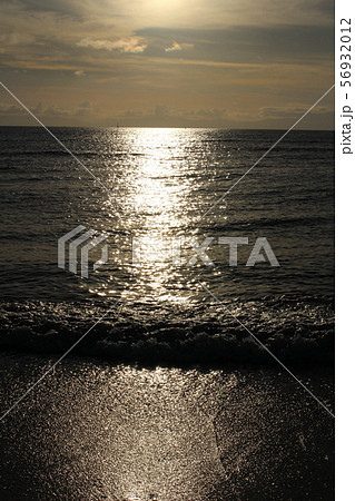 伊勢湾の夕焼け 伊勢湾の夕焼け 56932012
