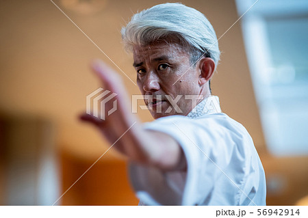 karateka karateka 56942914