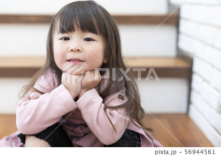 女の子 子供 かわいい 女の子 子供 かわいい 56944561