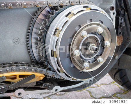オートバイの整備 クラッチ交換 オートバイの整備 クラッチ交換 56945934