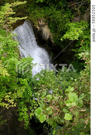 壮瞥滝を上から眺めて 壮瞥滝を上から眺めて 56952505