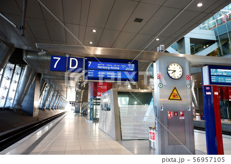 ドイツ フランクフルト空港駅の写真素材