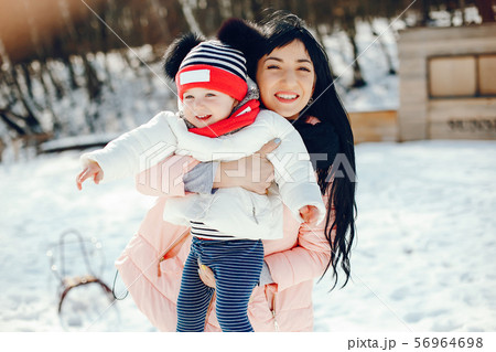 Mother with little daughter 56964698