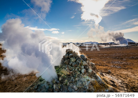 Namafjall Hverir geothermal area in Iceland....の写真素材 [56971649] - PIXTA