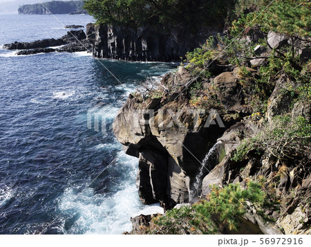 城ヶ崎海岸　対島の滝 56972916