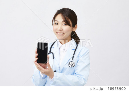 医療　　ドクター　女医  ナース 56973900