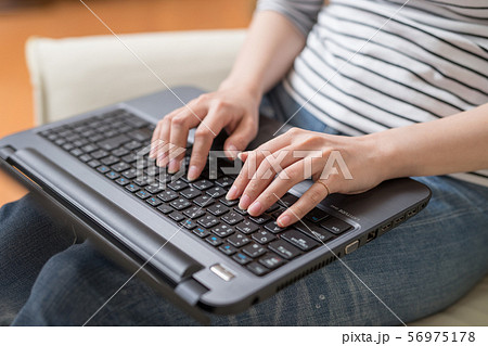 パソコンキーボード パソコンキーボード 56975178