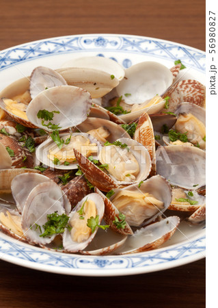 あさりのバター蒸し 56980827