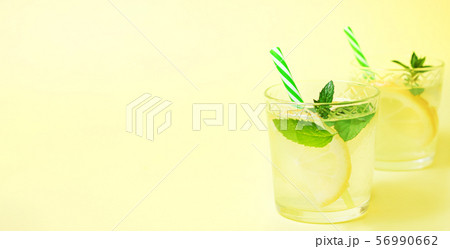 Lemonade or mojito cocktail with lemon and mint 56990662